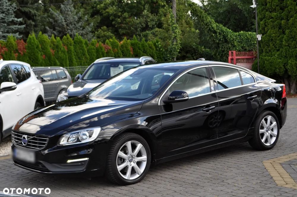Volvo S60 - 1
