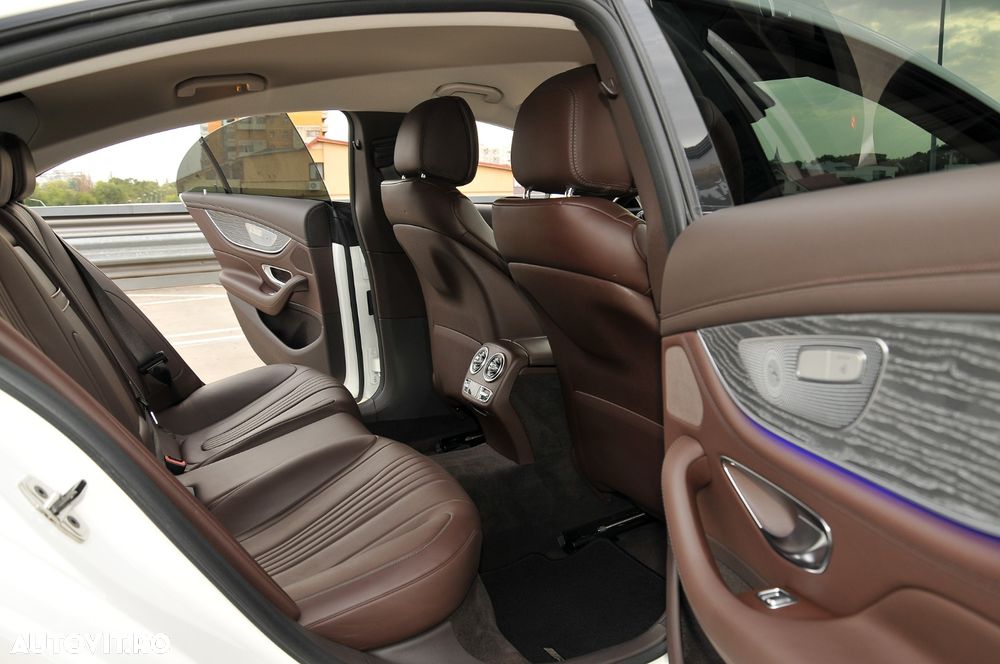 Mercedes-Benz CLS 400 d 4MATIC 9G-TRONIC AMG Line - 13
