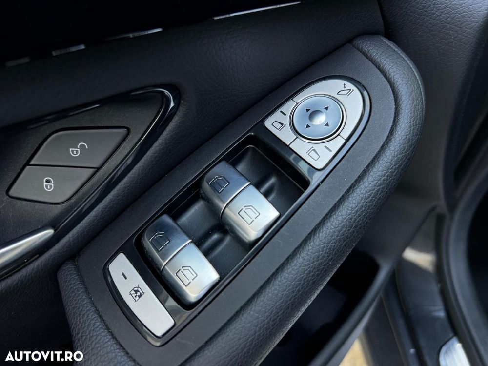 Mercedes-Benz GLC - 13