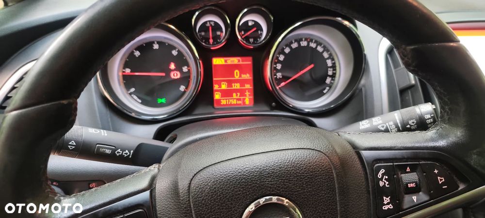 Opel Astra 2.0 CDTI Cosmo - 3