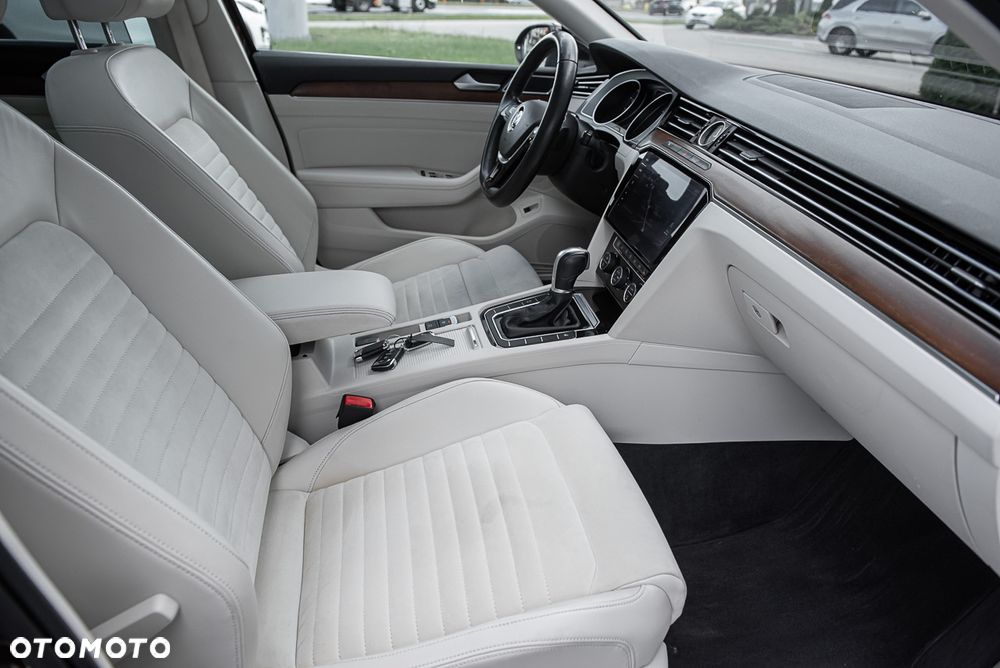 Volkswagen Passat Variant 1.8 TSI (BlueMotion Technology) DSG Comfortline - 35