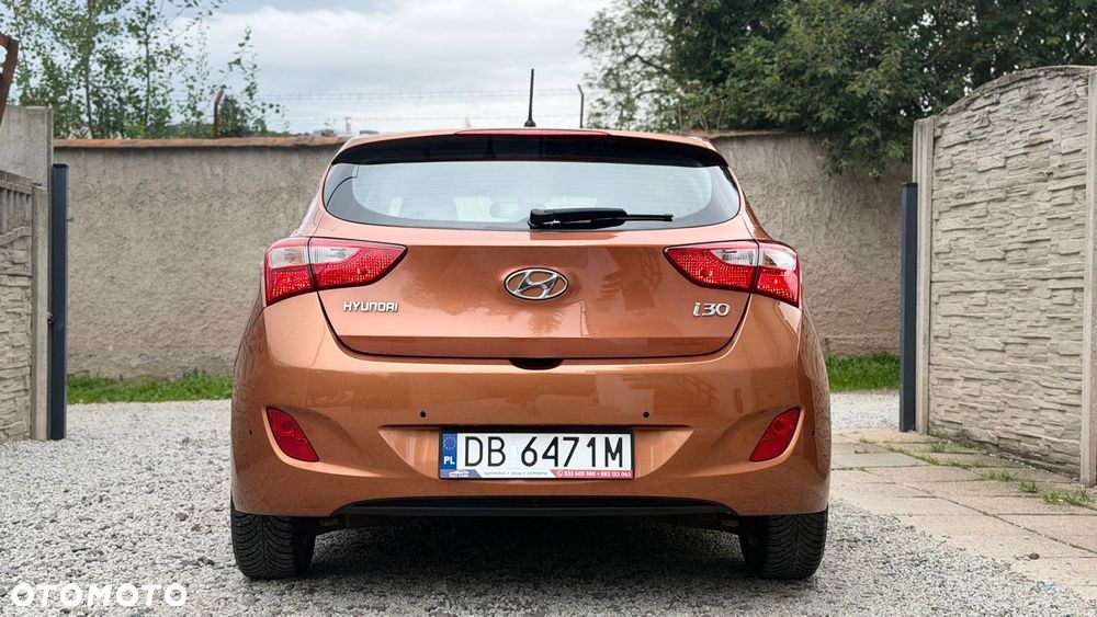 Hyundai i30 1.6 CRDI Passion Plus - 24