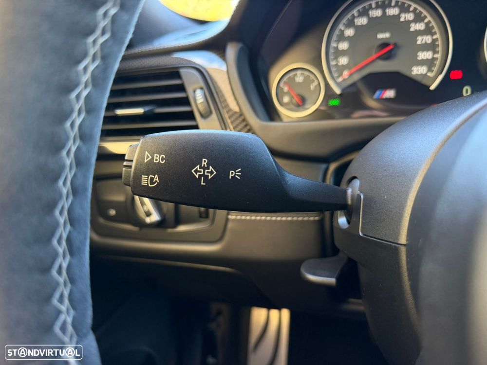 BMW M4 Auto - 21