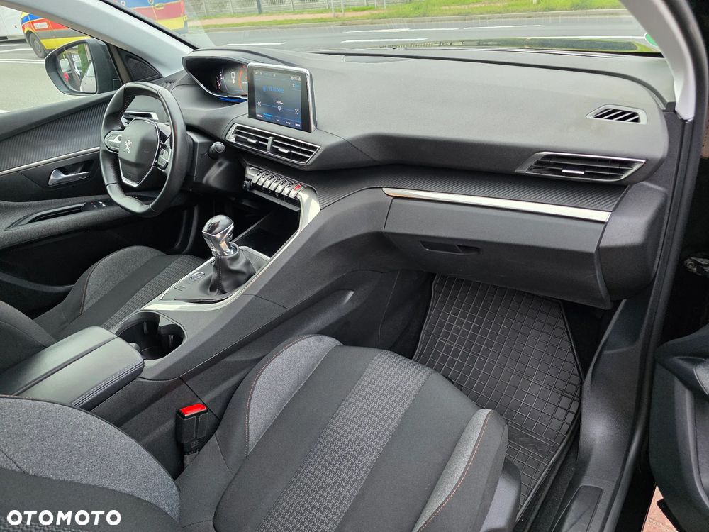 Peugeot 3008 PureTech 130 Stop & Start GPF Allure - 10