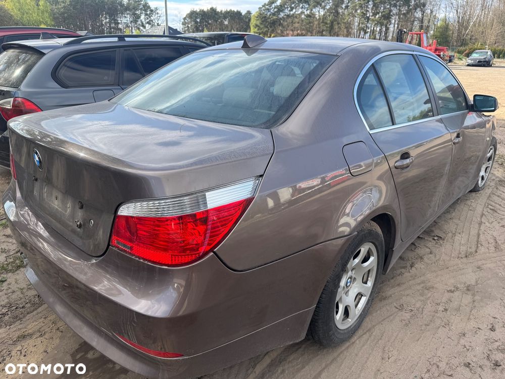 BMW Seria 5 525d - 1