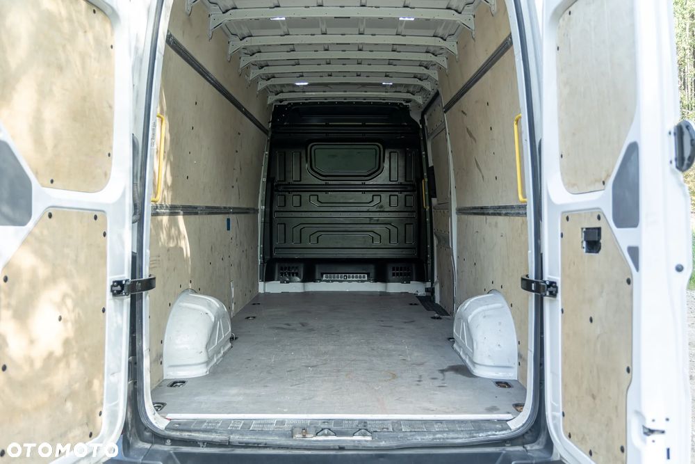 Volkswagen CRAFTER - 19