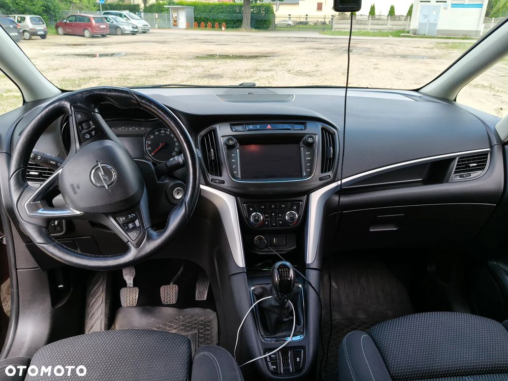 Opel Zafira 2.0 D Start/Stop Active - 8