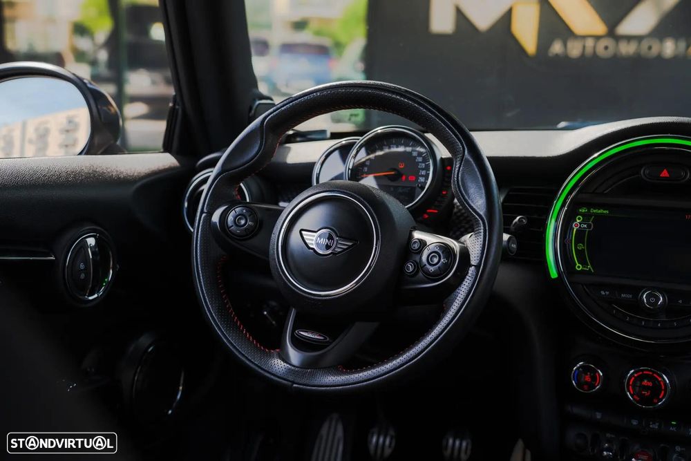 MINI 3 Portas Cooper SD - 17