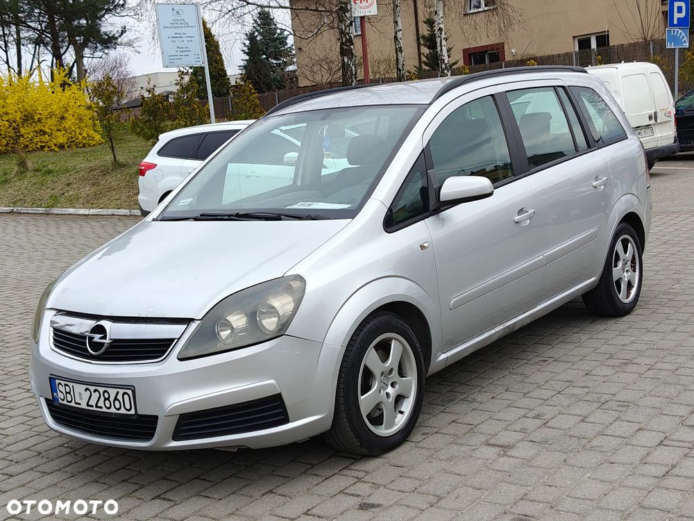 Opel Zafira 1.9 CDTI - 13