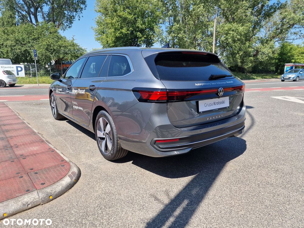 Volkswagen Passat Variant 1.5 TSI ACT mHEV Business DSG - 6