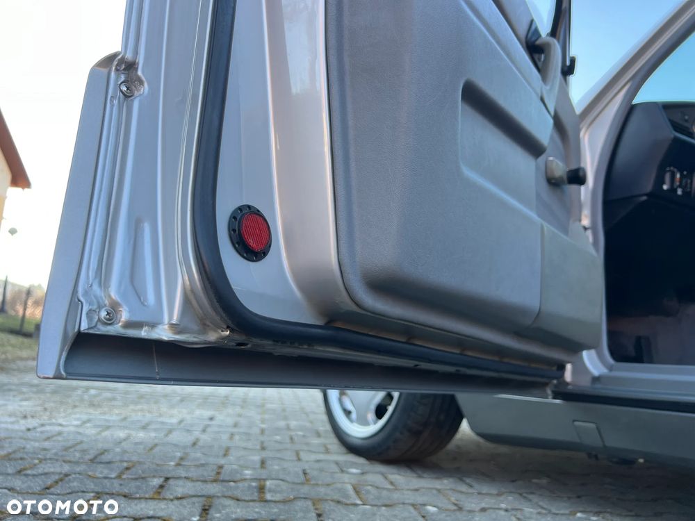 Mercedes-Benz W201 (190) - 24