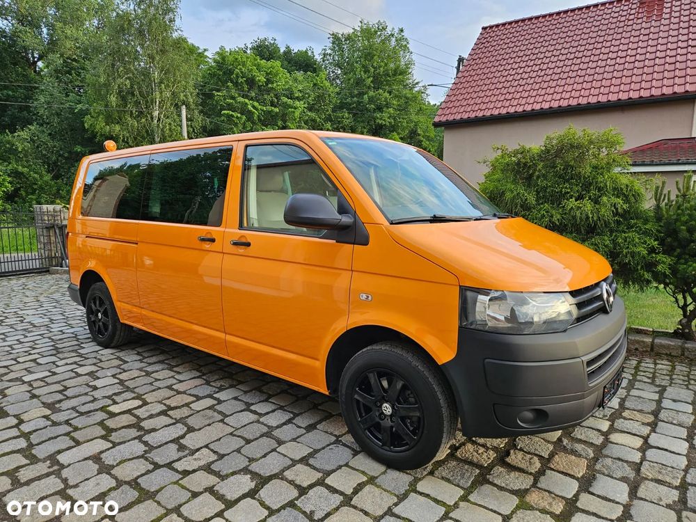Volkswagen Transporter Caravelle Lang BMT Comfortline - 4