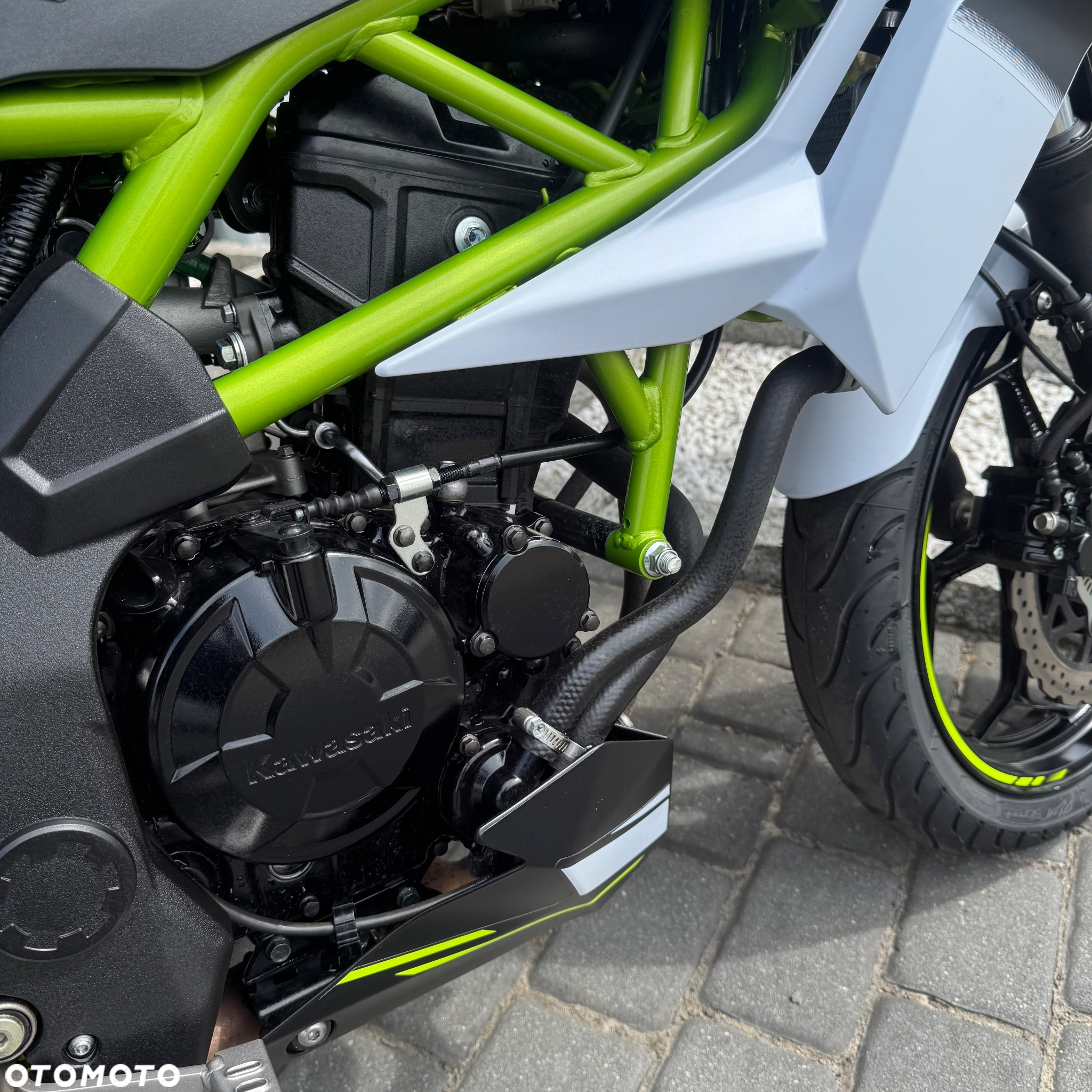 Kawasaki Z - 8