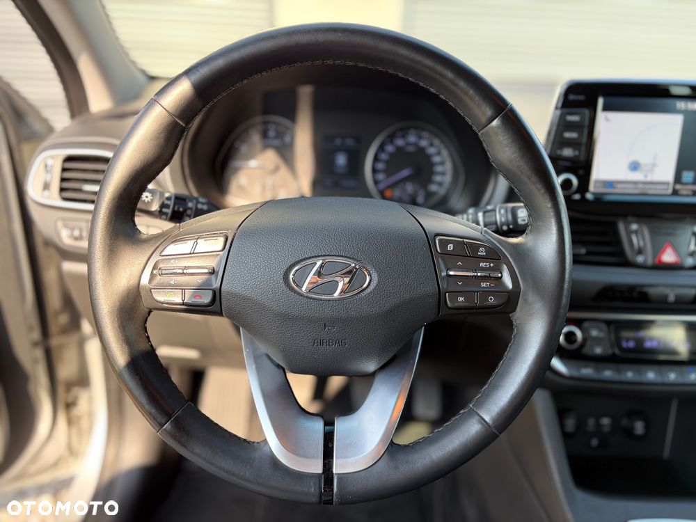 Hyundai i30 1.4 T-GDI Classic + - 21