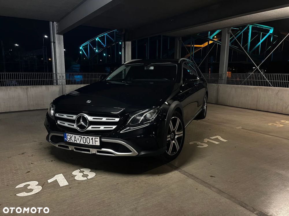 Mercedes-Benz Klasa E 220 d 4-Matic All-Terrain - 1