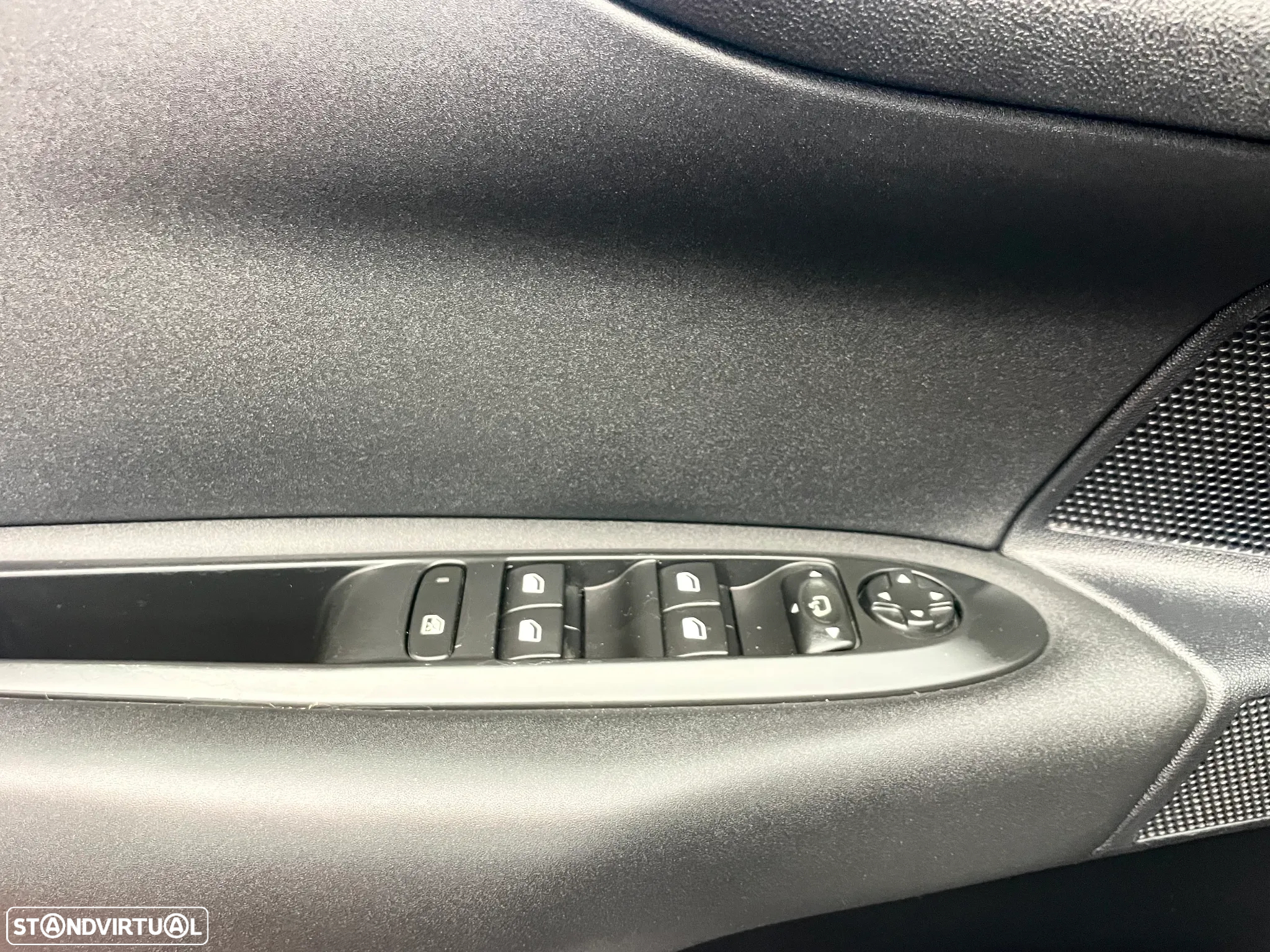 Citroën C4 1.6 e-HDi Seduction CMP6 - 25