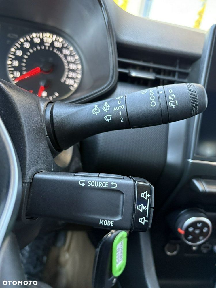 Renault Clio - 27