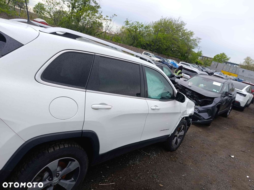 Jeep Cherokee 3.2 V6 Pentastar Active Drive I Automatik Limited - 8