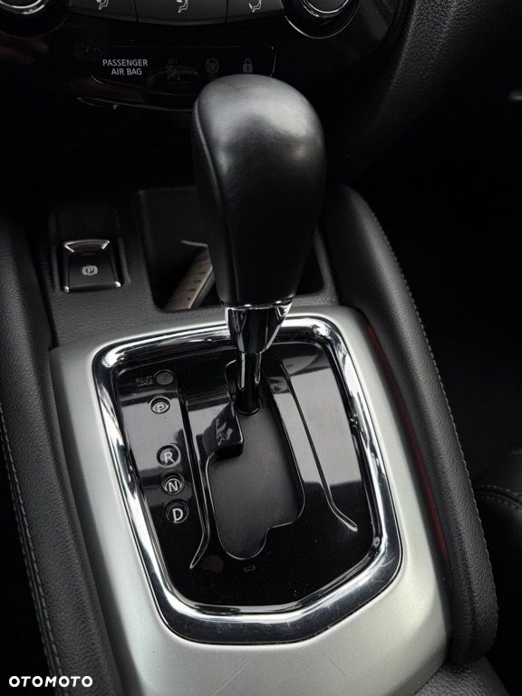 Nissan Qashqai 1.2 DIG-T Xtronic 360 - 26