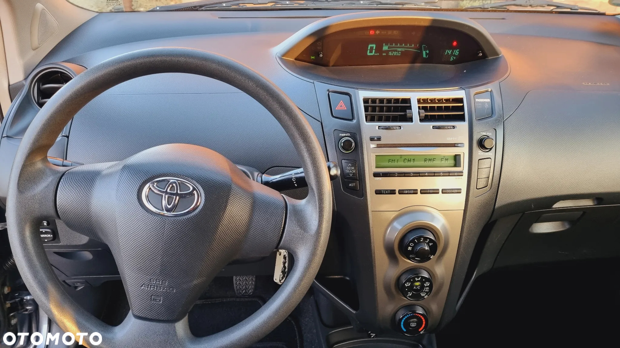 Toyota Yaris 1.0 Active - 15