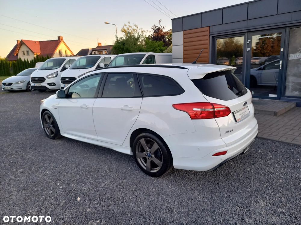 Ford Focus 1.0 EcoBoost ST-Line ASS - 4