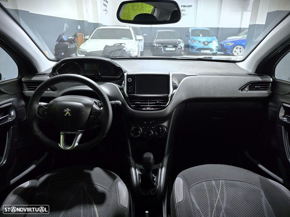 Peugeot 208 1.2 PureTech Active - 16