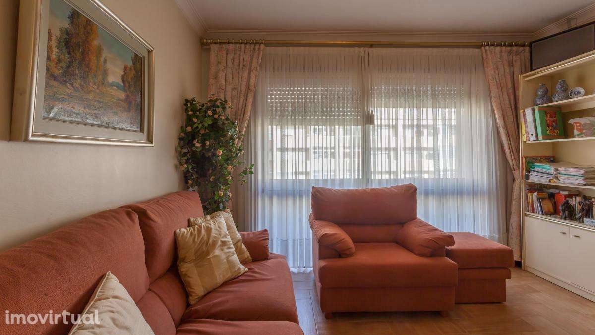 Quarto - localizado em São Mamede de Infesta Porto - Grande imagem: 5/39