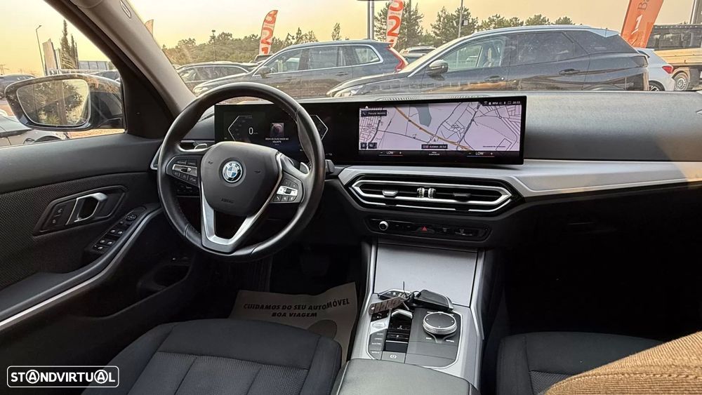 BMW 330 e Aut. Luxury Line - 26