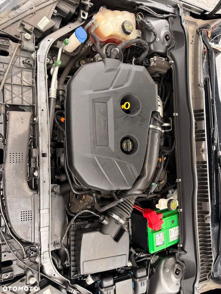 Ford Fusion - 15