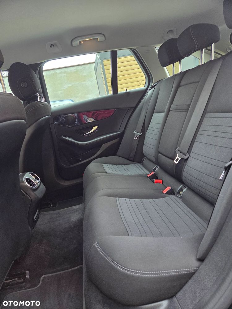Mercedes-Benz Klasa C 200 d 9G-TRONIC - 18
