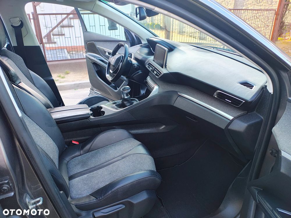 Peugeot 5008 BlueHDi 130 Active - 30