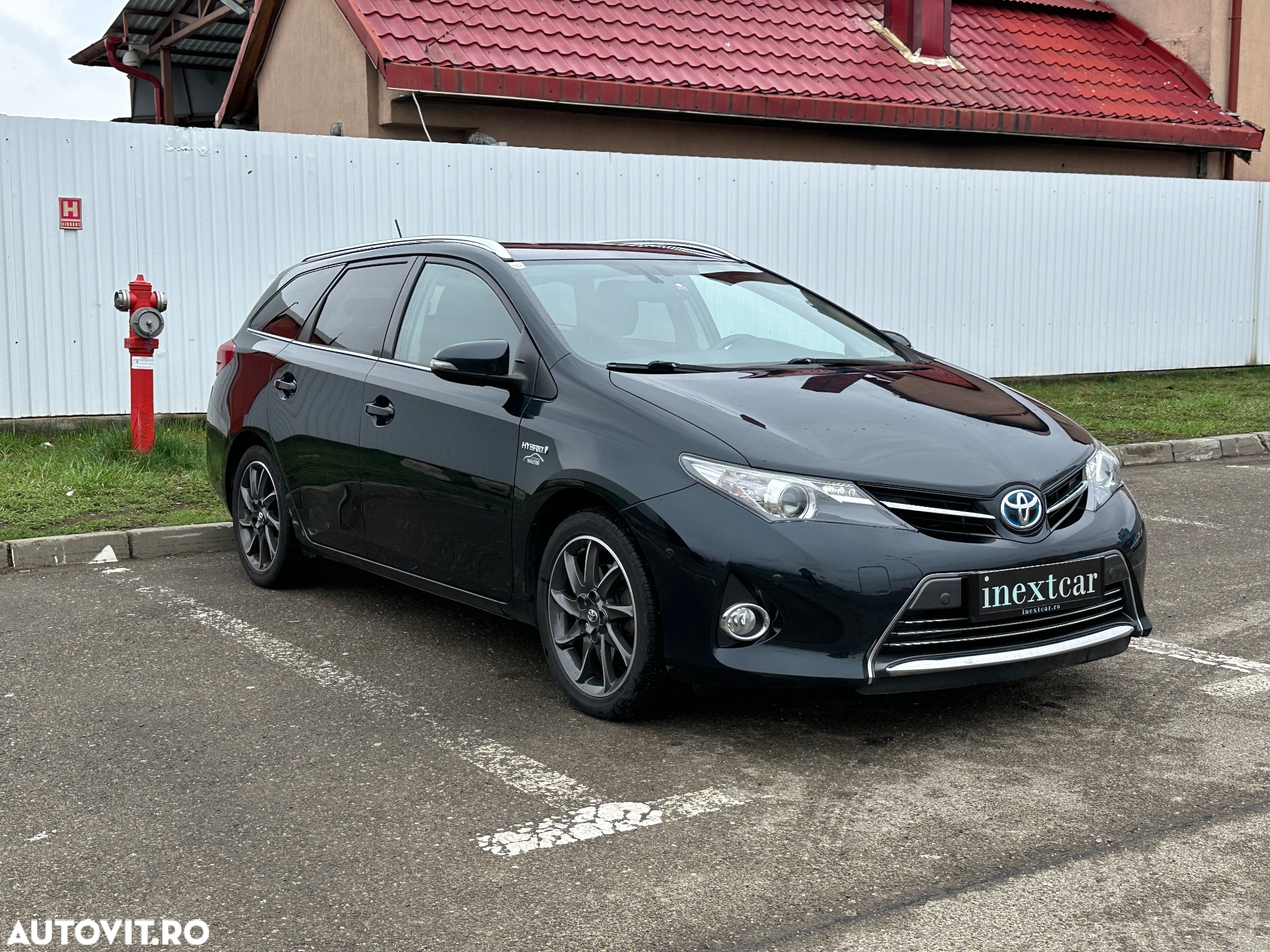 Toyota Auris 1.8 VVT-i Hybrid Automatik Touring Sports Executive - 3