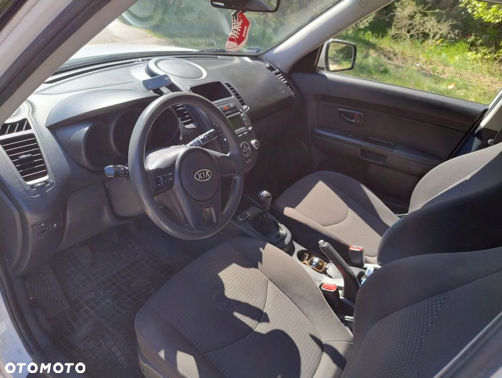 Kia Soul 1.6 CRDI M - 4