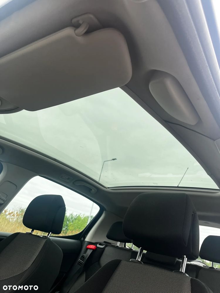 Peugeot 308 2.0 HDi Premium - 11