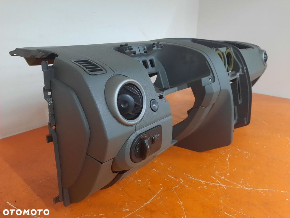 FORD FUSION 1 I 02-05 1,4MT DESKA ROZDZIELCZA  KOKPIT - 2
