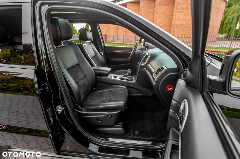 Jeep Grand Cherokee 3.0 CRD Overland - 32