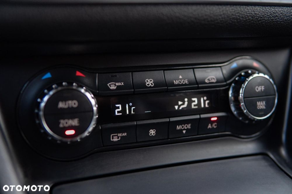 Mercedes-Benz CLA 250 7G-DCT AMG Line - 31