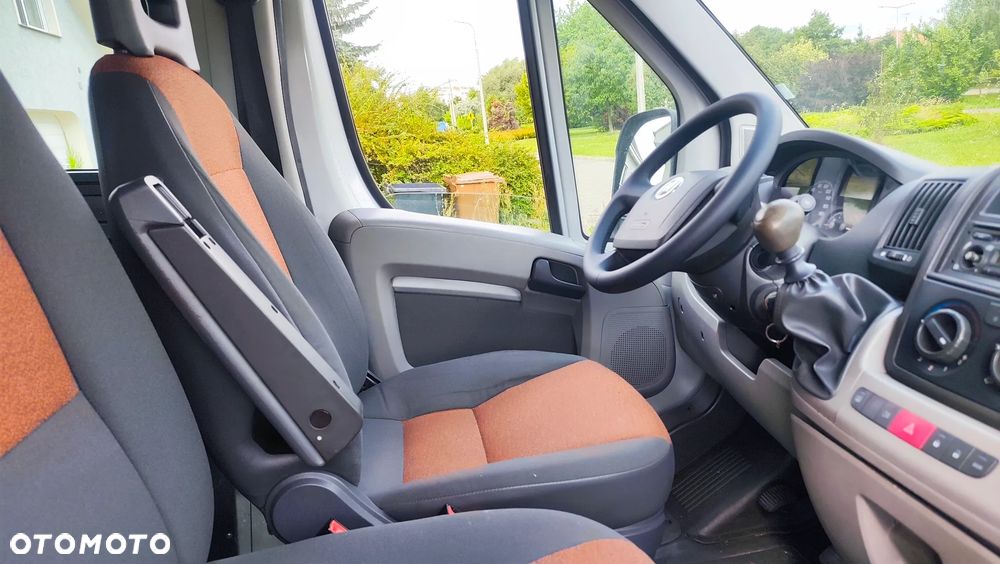 Fiat Ducato L1H1 teilverglast - 33