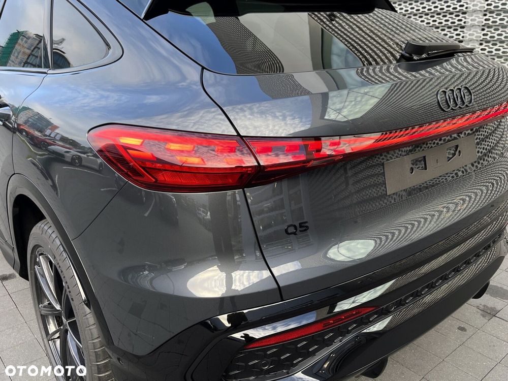 Audi Q5 Sportback - 13
