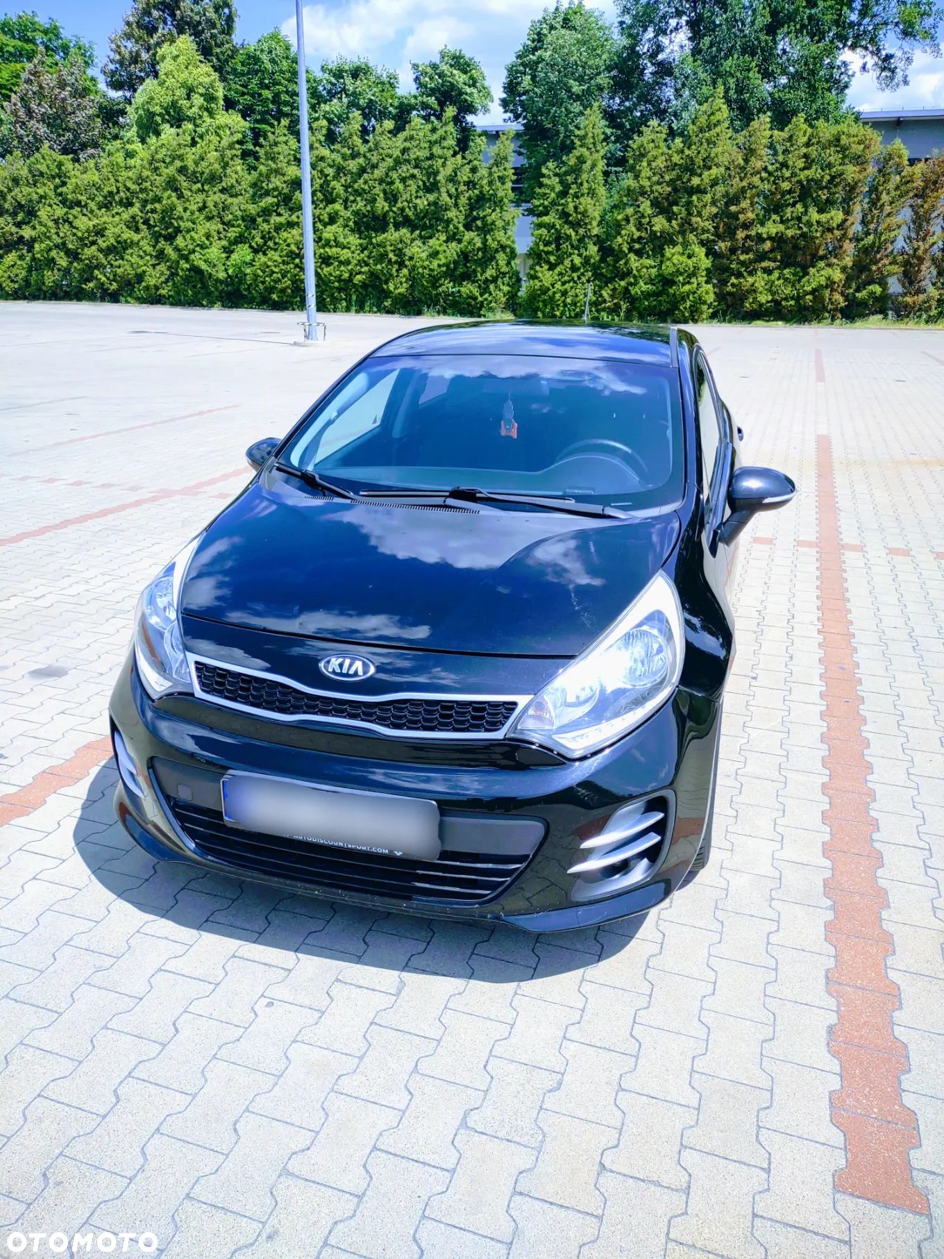 Kia Rio - 1