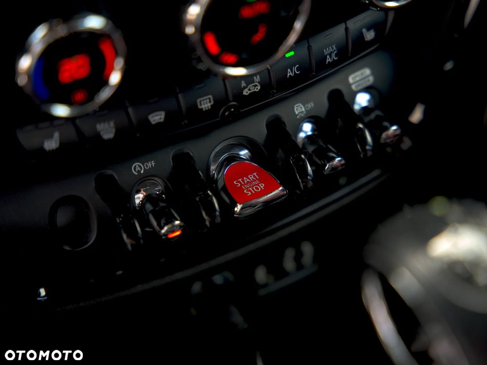 MINI Clubman - 32