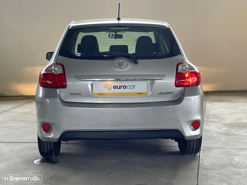 Toyota Auris 1.4 D-4D Cool - 4