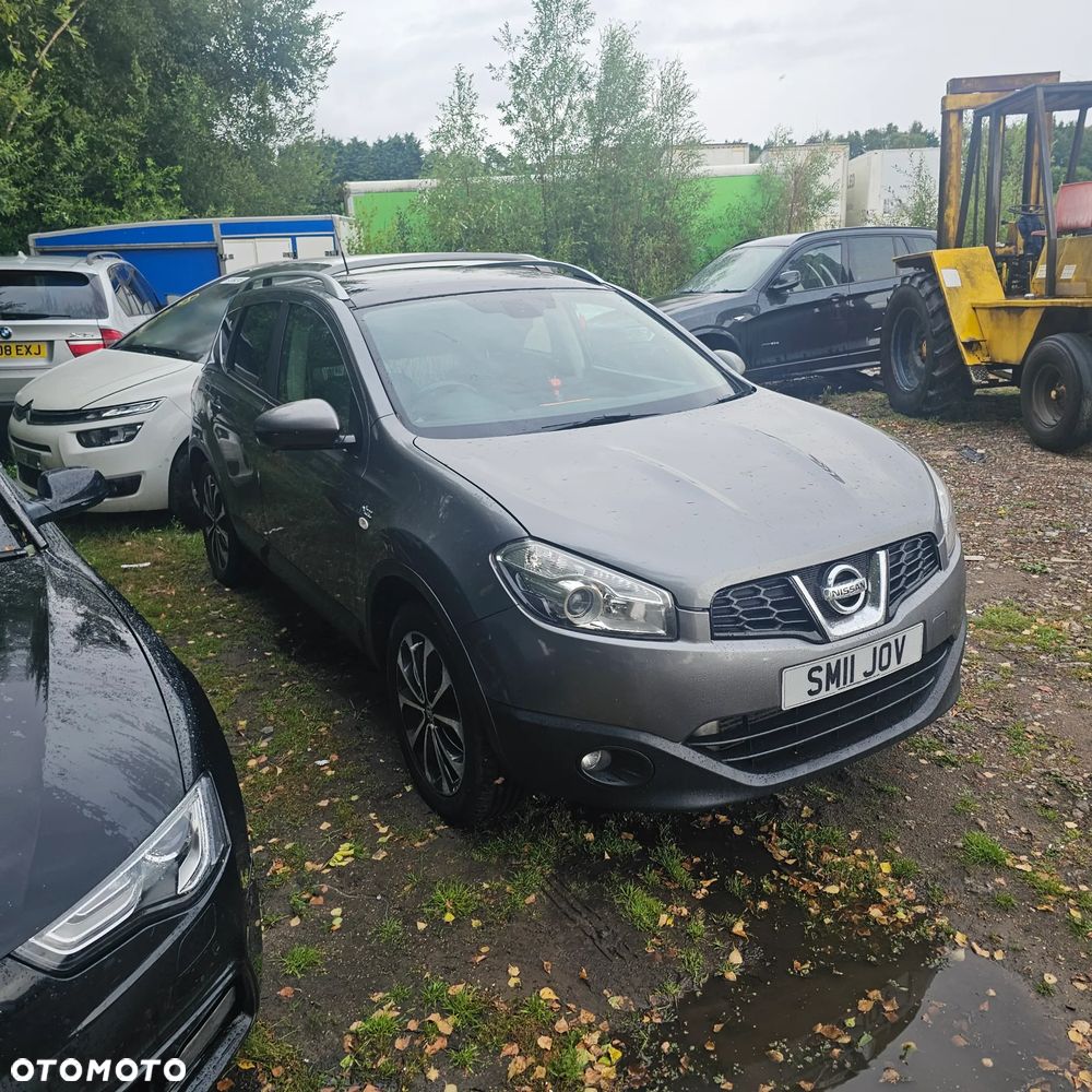 Nissan Qashqai 2.0 dCi 4 x 4 DPF tekna - 8