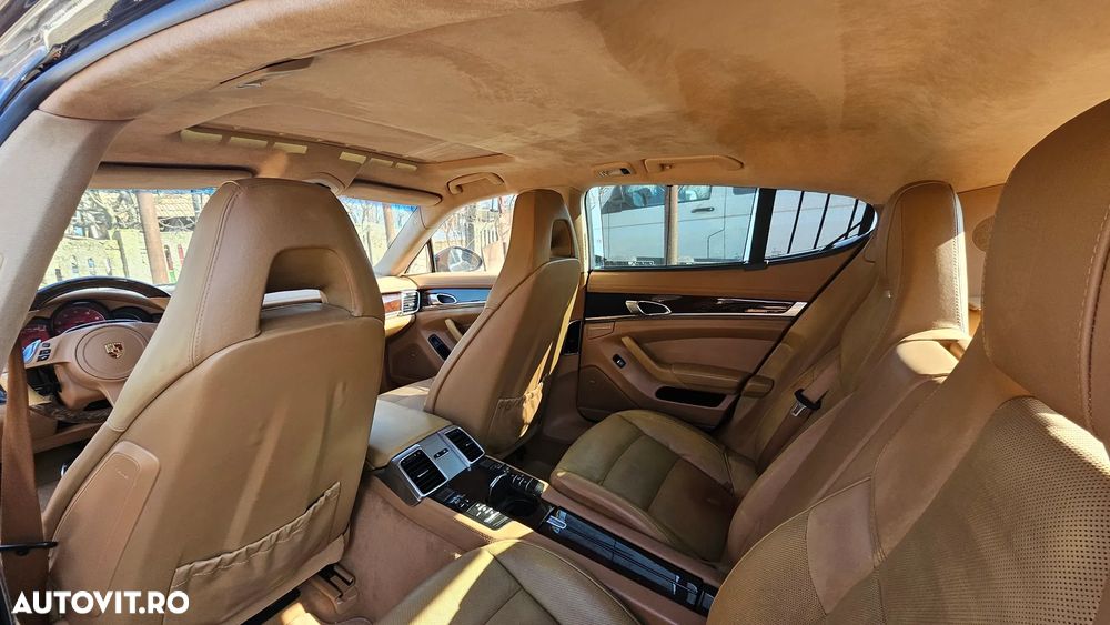 Porsche Panamera - 13