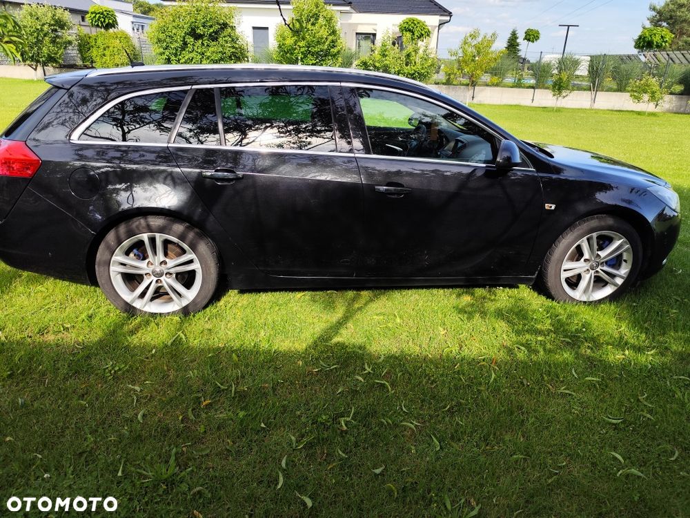 Opel Insignia - 1