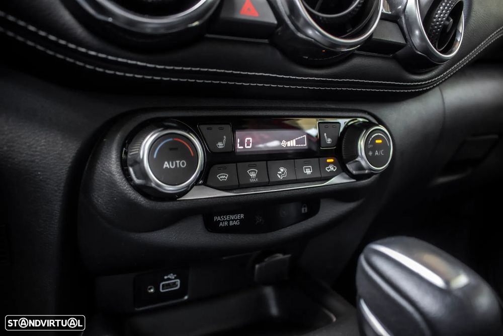 Nissan Juke 1.0 DIG-T DCT N-Connecta - 23