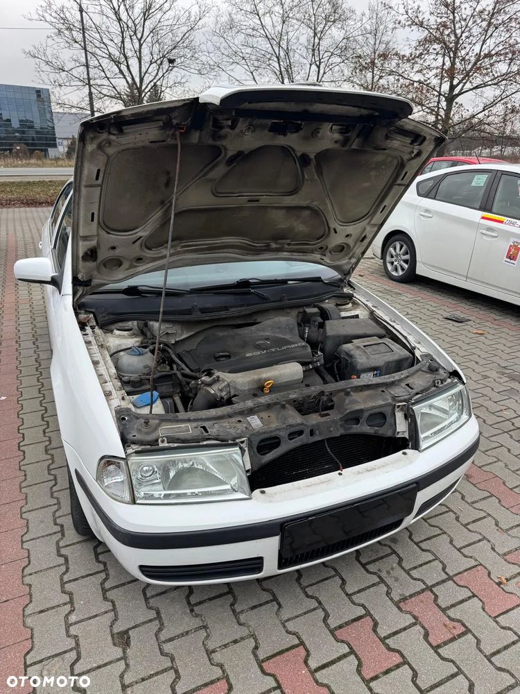 Skoda Octavia 1.8T Tour Classic - 8