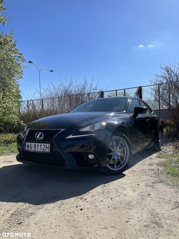 Lexus IS 200t Elite - 16