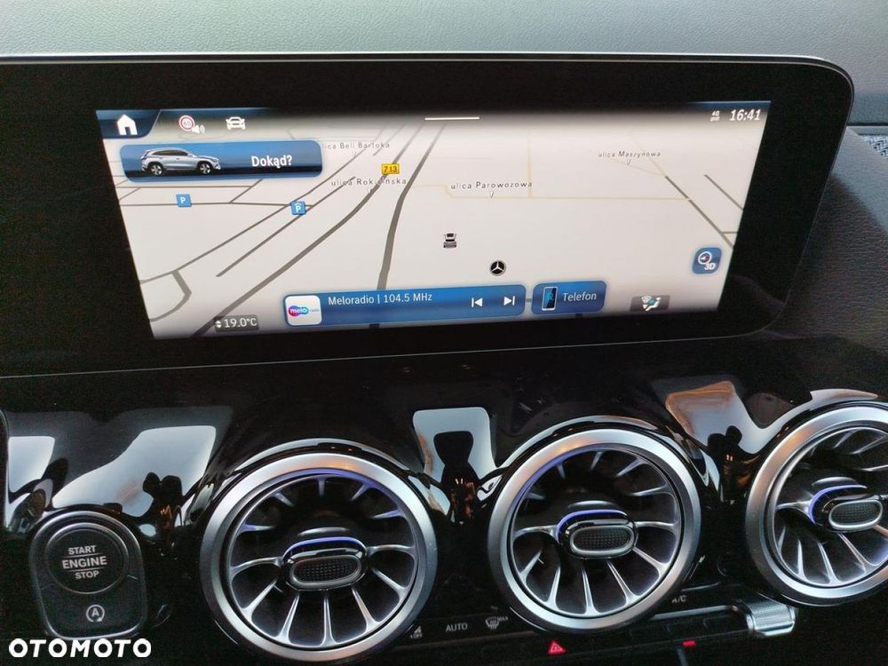 Mercedes-Benz GLA - 22