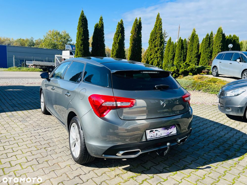 Citroën DS5 1.6 THP SoChic - 5